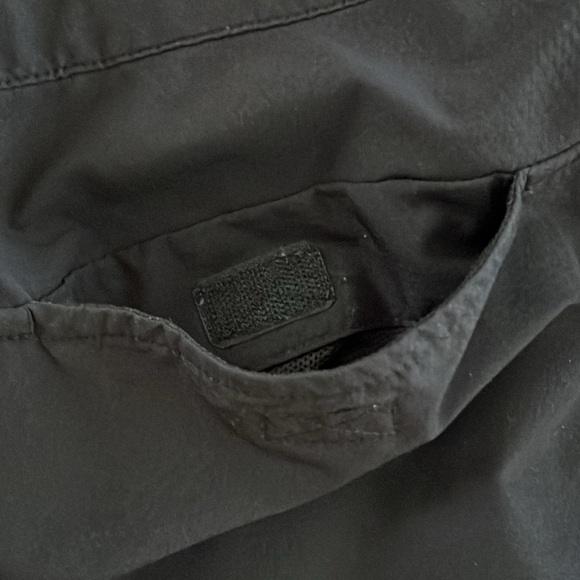 Men’s North Face Black Shorts 32 Waist, Inseam 9”. - Picture 9 of 13